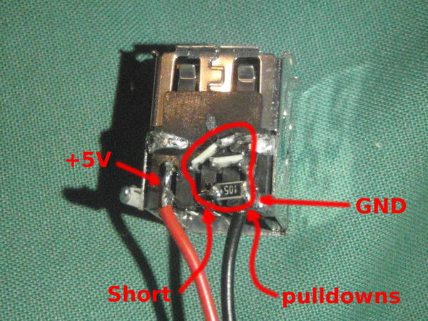 pulldown resistors on the USB connector