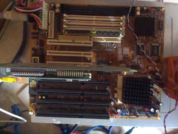 PC-Chips M560, Pentium MMX 200MHz and various SIMM sticks