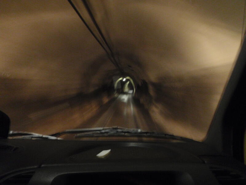 https://monorailc.at/hfr/22/03/tunnel.jpg