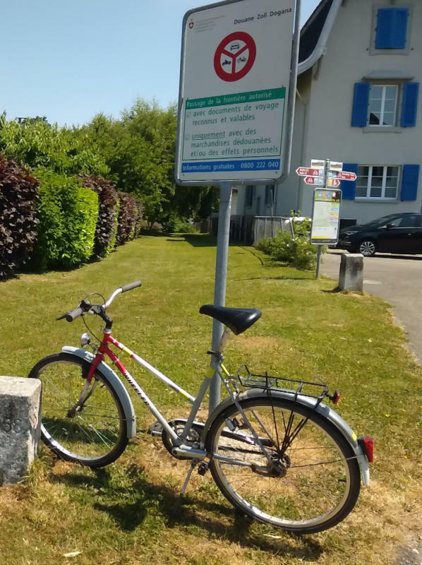 https://monorailc.at/hfr/23/06/feloland.jpg